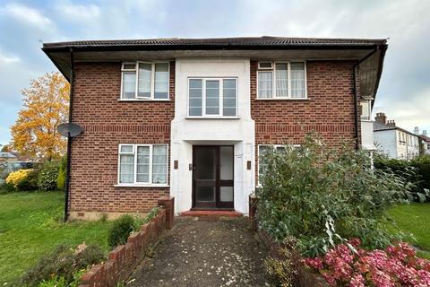 6, Wentworth Court Wentworth Road, Barnet, EN5 4PA