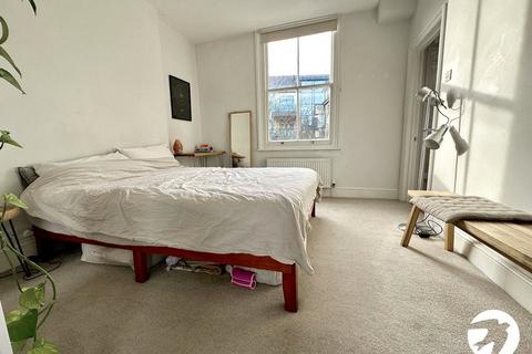 First Floor Flat, 20 Albion Way, London, SE13 6BT