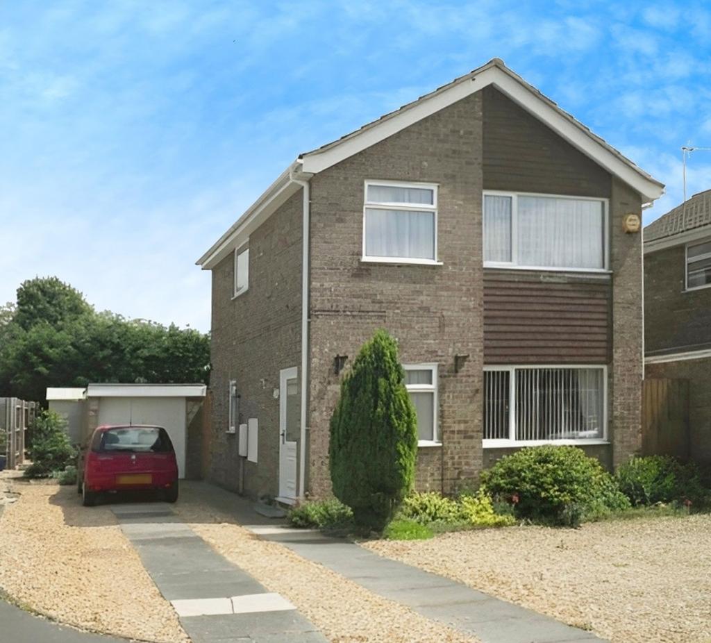Worthington Close, Stilton, PE7 3 bed detached house for sale £280,000