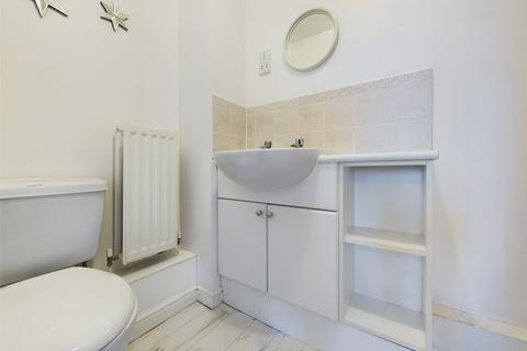46 Tolsey Gardens, Tuffley, Gloucester, GL4 0DR