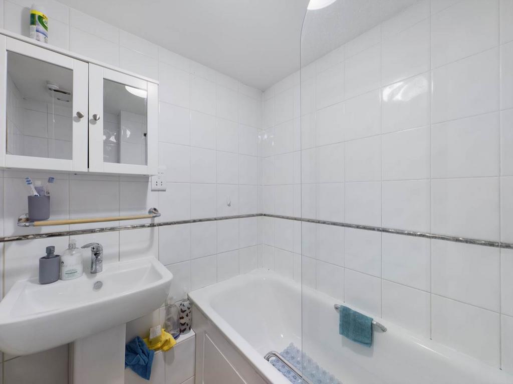 Bathroom (2)