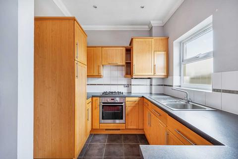106 White Lodge Close, Isleworth, TW7 6TR