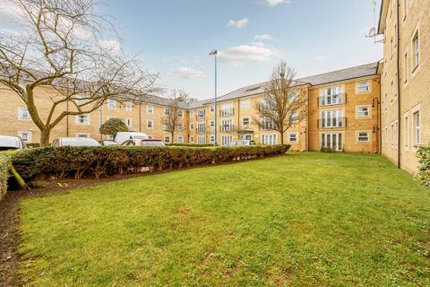 106 White Lodge Close, Isleworth, TW7 6TR