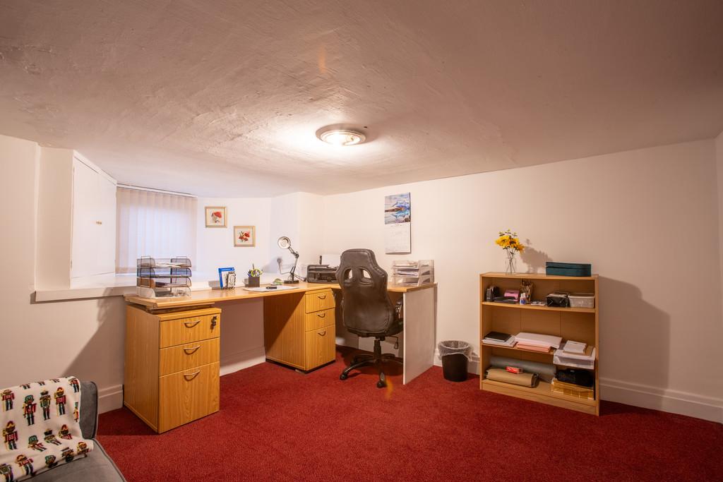 Office/Bedroom 5