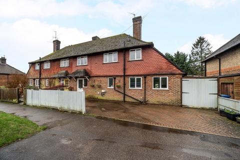 33 Border Road, Haslemere, GU27 1PG