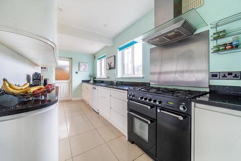 33 Border Road, Haslemere, GU27 1PG