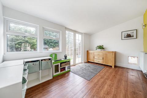 33 Border Road, Haslemere, GU27 1PG