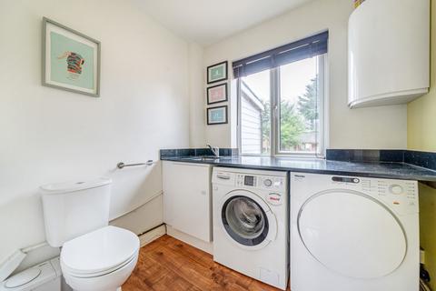 33 Border Road, Haslemere, GU27 1PG