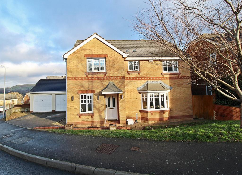 Llantrisant, Pontyclun CF72 4 bed detached house for sale £445,000