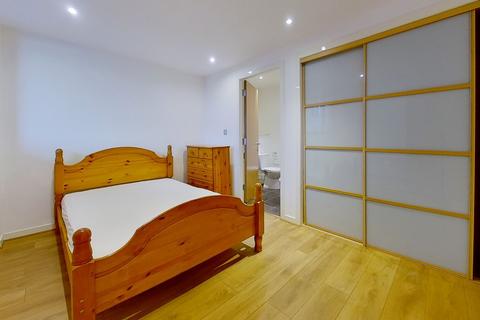 2 bedroom flat to rent, Lancefield Quay, River Heights, Glasgow, G3