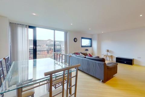 2 bedroom flat to rent, Lancefield Quay, River Heights, Glasgow, G3