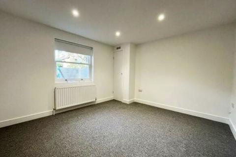 3 bedroom ground floor flat for sale, Rugby Road, Worthing, BN11 4PT