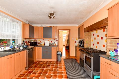 5 bedroom terraced house for sale, Connaught Road, Margate, Kent