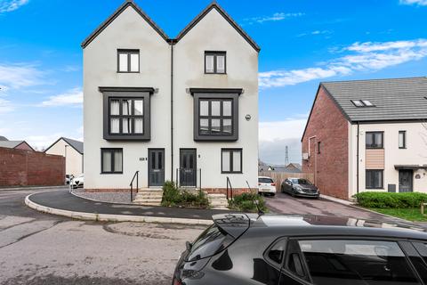 3 bedroom townhouse for sale, Lewis Crescent, Old St. Mellons, Cardiff