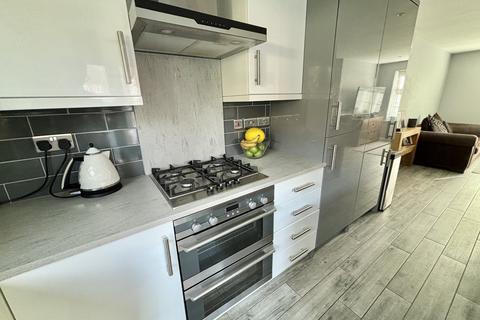 19 Ffordd Y Glowyr, Godrergraig, Swansea, SA9 2BQ