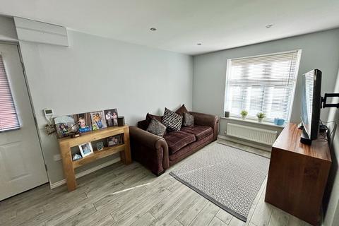 19 Ffordd Y Glowyr, Godrergraig, Swansea, SA9 2BQ