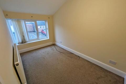 2 bedroom apartment to rent, Claughton Street, Town Centre WA10