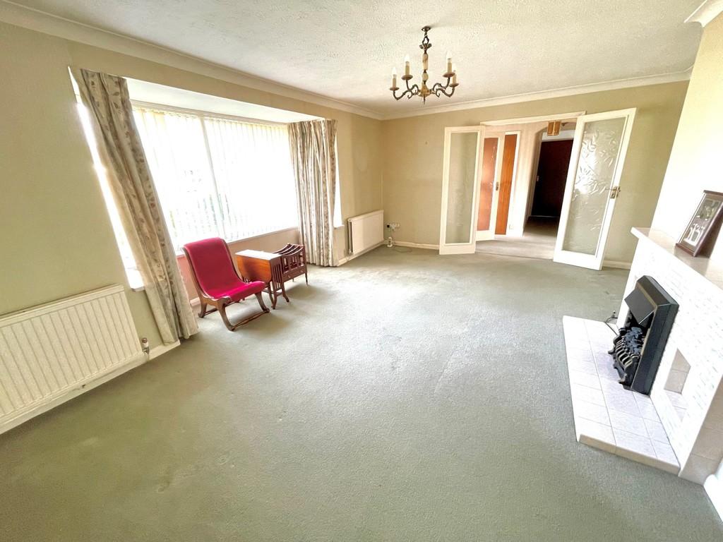 Preston Paddock, Rustington 2 bed terraced bungalow for sale £575,000