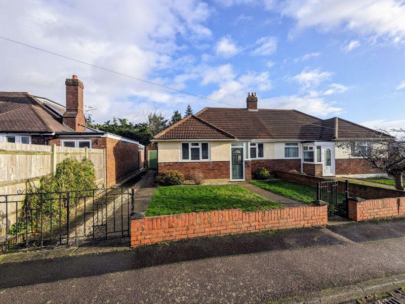 Orchard Drive, Tonbridge, TN10 4LQ 2 bed semidetached house for sale