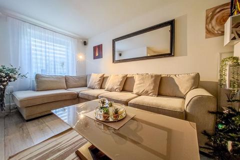 13 Floathaven Close, London, SE28 8SN