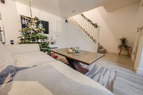 13 Floathaven Close, London, SE28 8SN