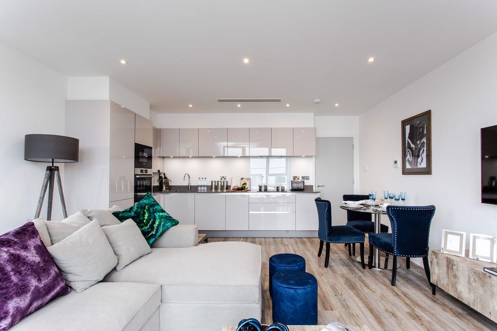 Reception/kitchen/diner