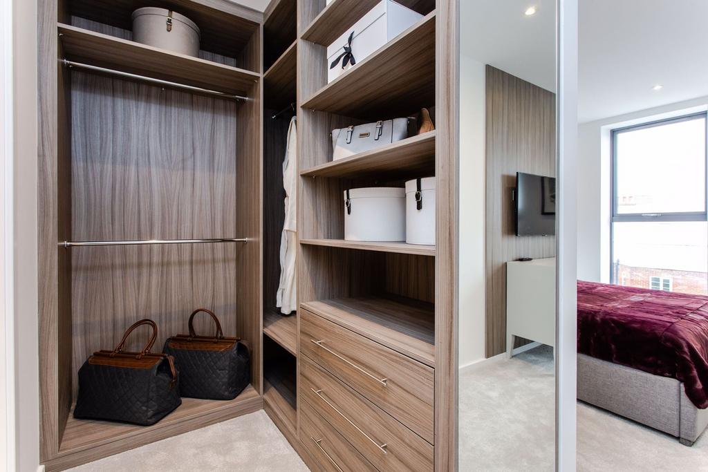 Main bedroom