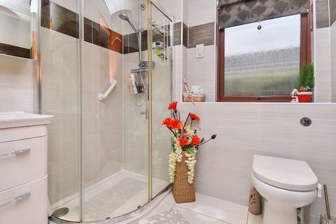 20 Barr Farm Road, Kilsyth, Glasgow, G65 0DD