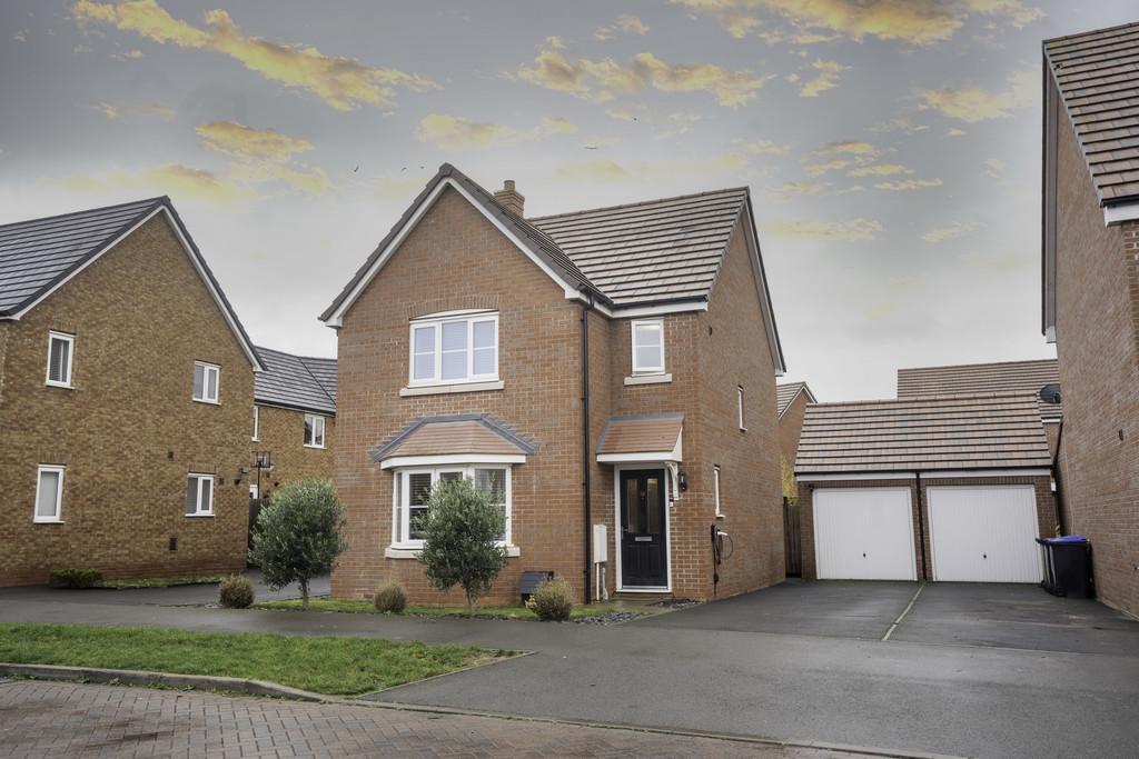 Waterton Way Bishops Tachbrook Leamington Spa 3 Bed Detached House