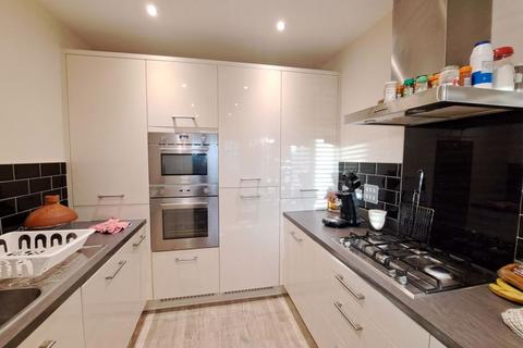 40 Furs Close, Monkton Heathfield, Taunton, TA2 8GH