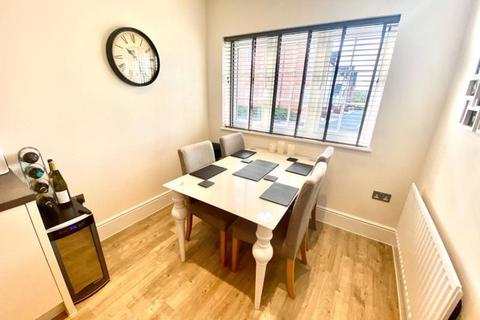 40 Furs Close, Monkton Heathfield, Taunton, TA2 8GH