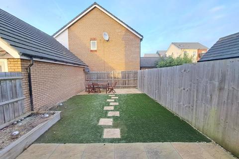 40 Furs Close, Monkton Heathfield, Taunton, TA2 8GH