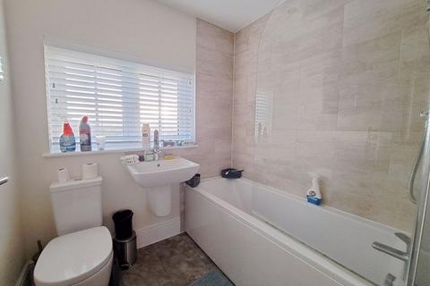 40 Furs Close, Monkton Heathfield, Taunton, TA2 8GH