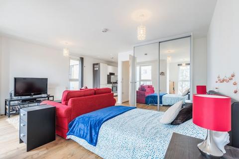 1 bedroom apartment to rent, One bedroom suite