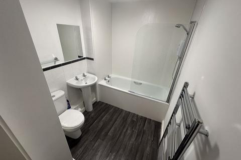 2 bedroom apartment to rent, Woodsome Park, Woolton, Liverpool