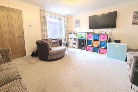 3 bedroom terraced house for sale, Fell Drive, Lee-On-The-Solent, PO13