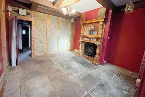 8 Broad Oak Terrace, Bury, BL9 7ST