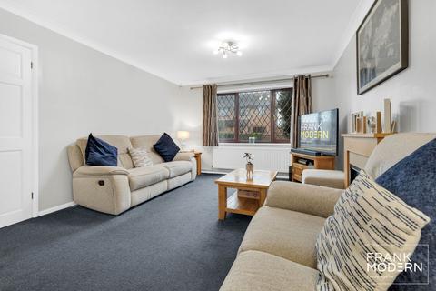 79 Fraser Close, Deeping St James, Peterborough, PE6 8QL