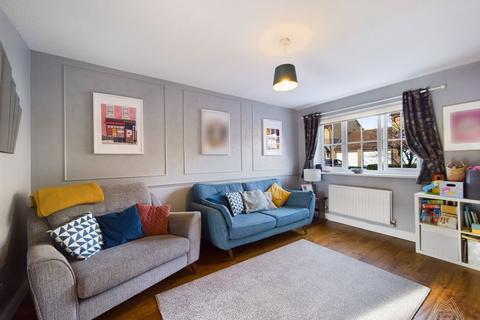 3 Alder Drive, South Ockendon, RM15 6RD