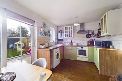 3 Alder Drive, South Ockendon, RM15 6RD