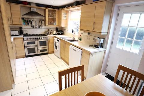 3 bedroom terraced house for sale, Moss Chase , Macclesfield , Cheshire , SK11 7WJ
