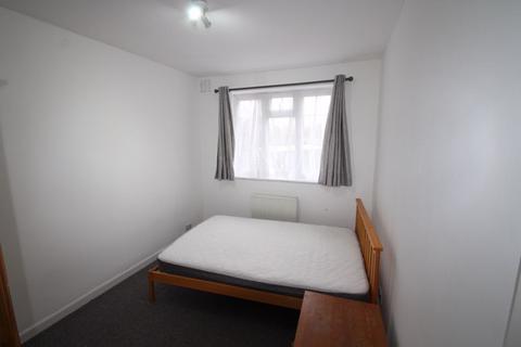 2 bedroom ground floor flat for sale, Alexandra Avenue, Harrow