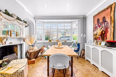 42 Bulstrode Gardens, Hounslow, TW3 3AJ