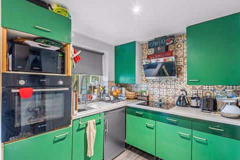 42 Bulstrode Gardens, Hounslow, TW3 3AJ