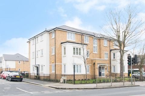 2 bedroom flat to rent, High Road, Harrow Weald, Harrow, HA3