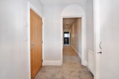 2 bedroom apartment to rent, Fore Street