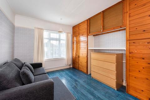 40 Berkeley Avenue, Bexleyheath, DA7 4UA