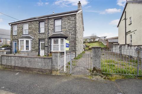 4 bedroom semi-detached house for sale, Wynne Road, Blaenau Ffestiniog