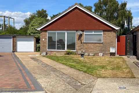 41 Branscombe Close, Frinton-on-sea, CO13 9LE