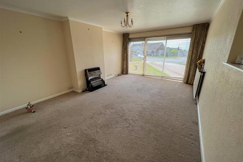 41 Branscombe Close, Frinton-on-sea, CO13 9LE